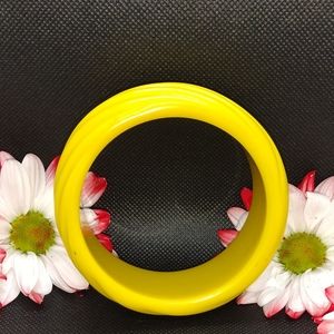 Bakelite bangle bracelet